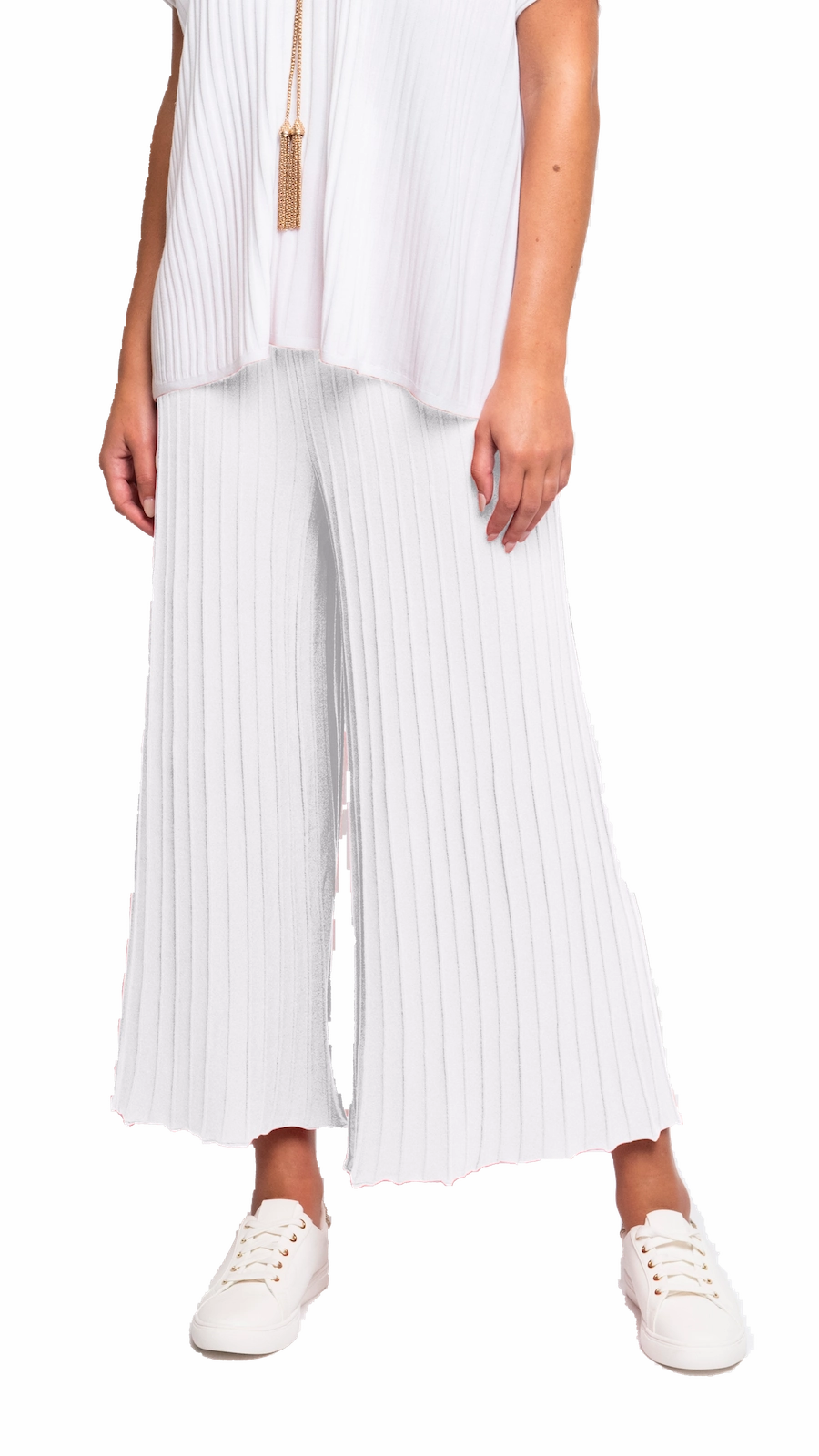 Compression Fit Giuliana Plisse-Look Cropped Wide Leg Pants - White