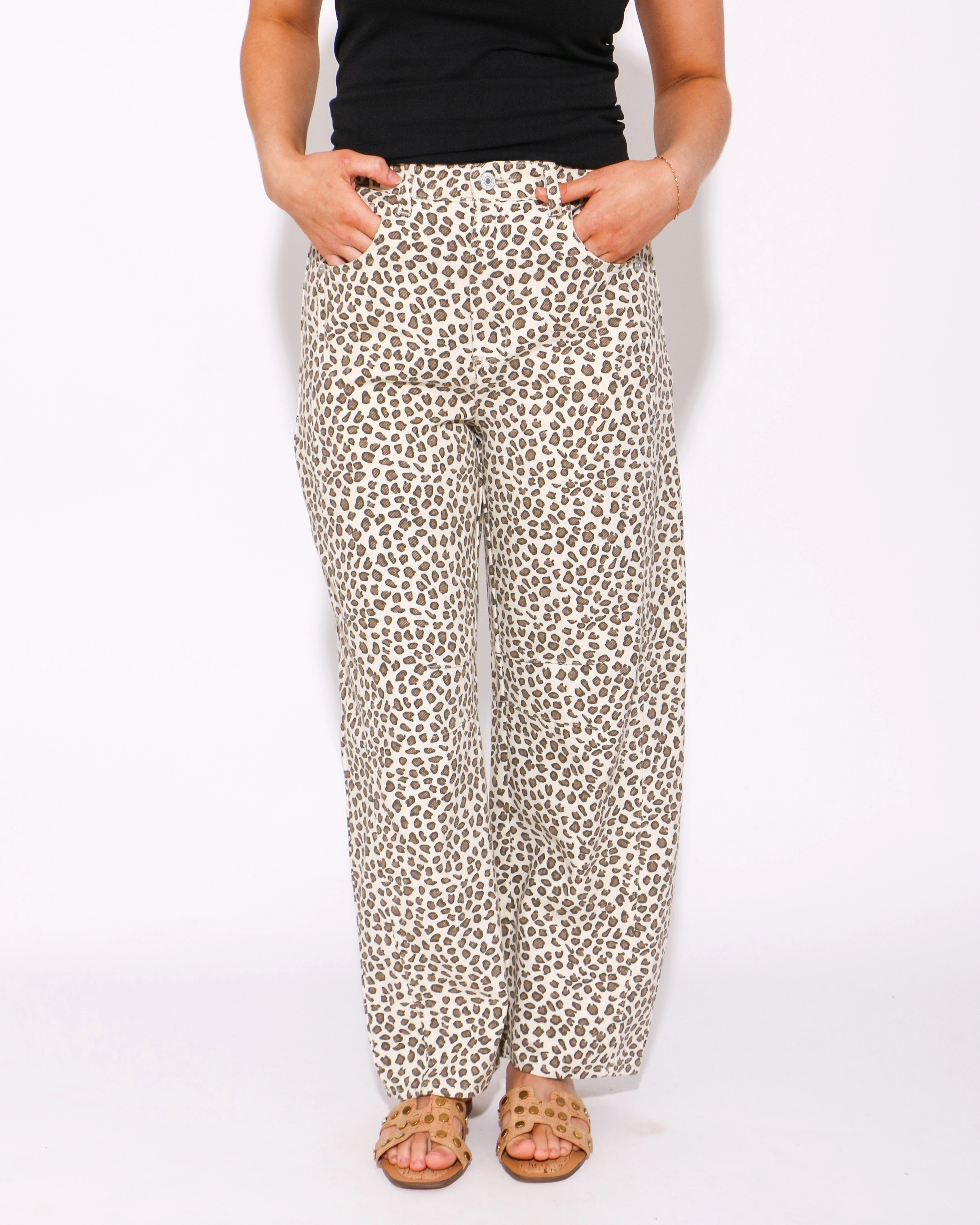 Versatile Winter Warmth Wild Vogue Animal Print Barrel Jeans