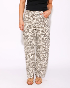 Mid Rise Softened Denim Material Wild Vogue Animal Print Barrel Jeans