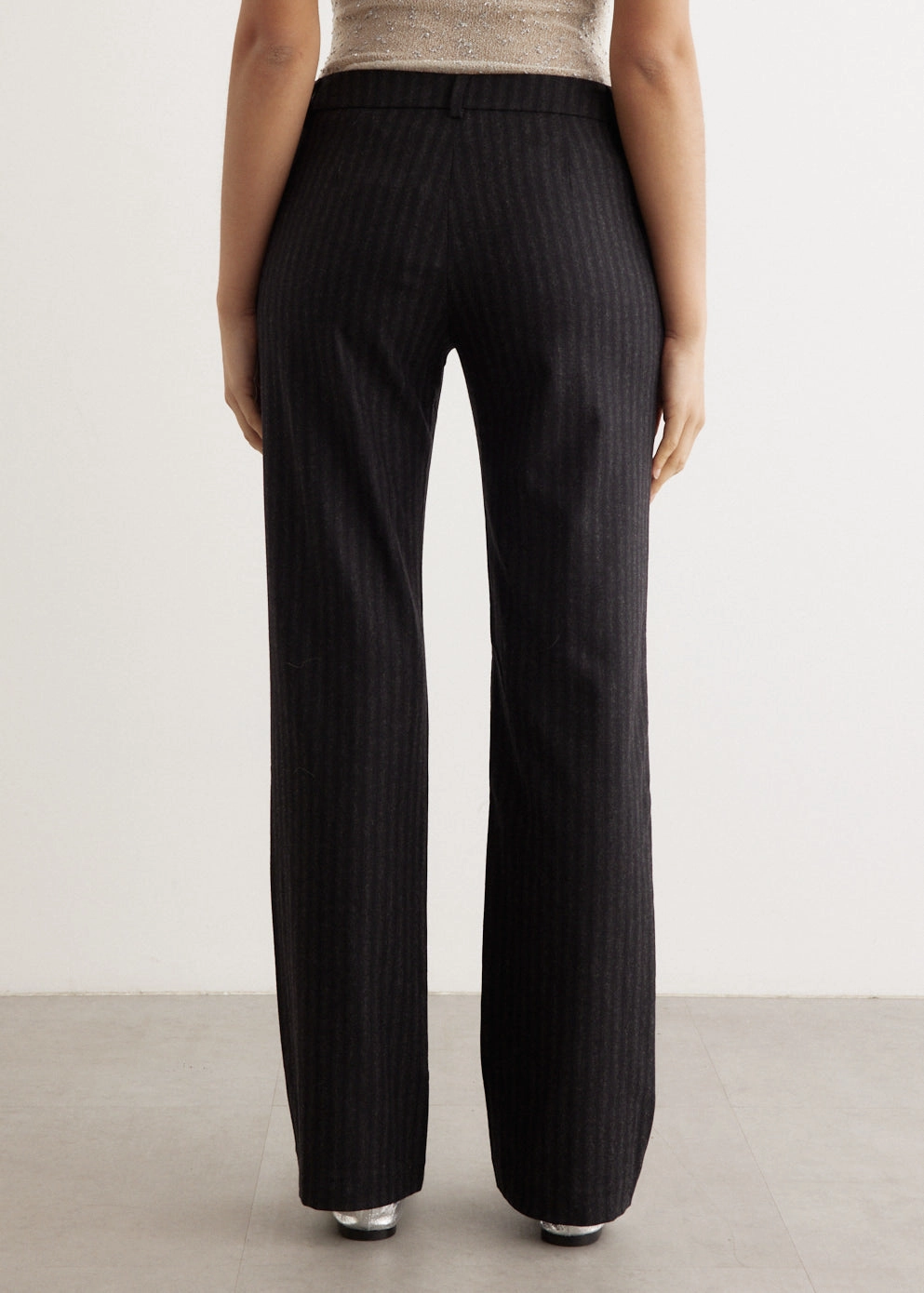 Hina Pants Light Waist Structured Hemline