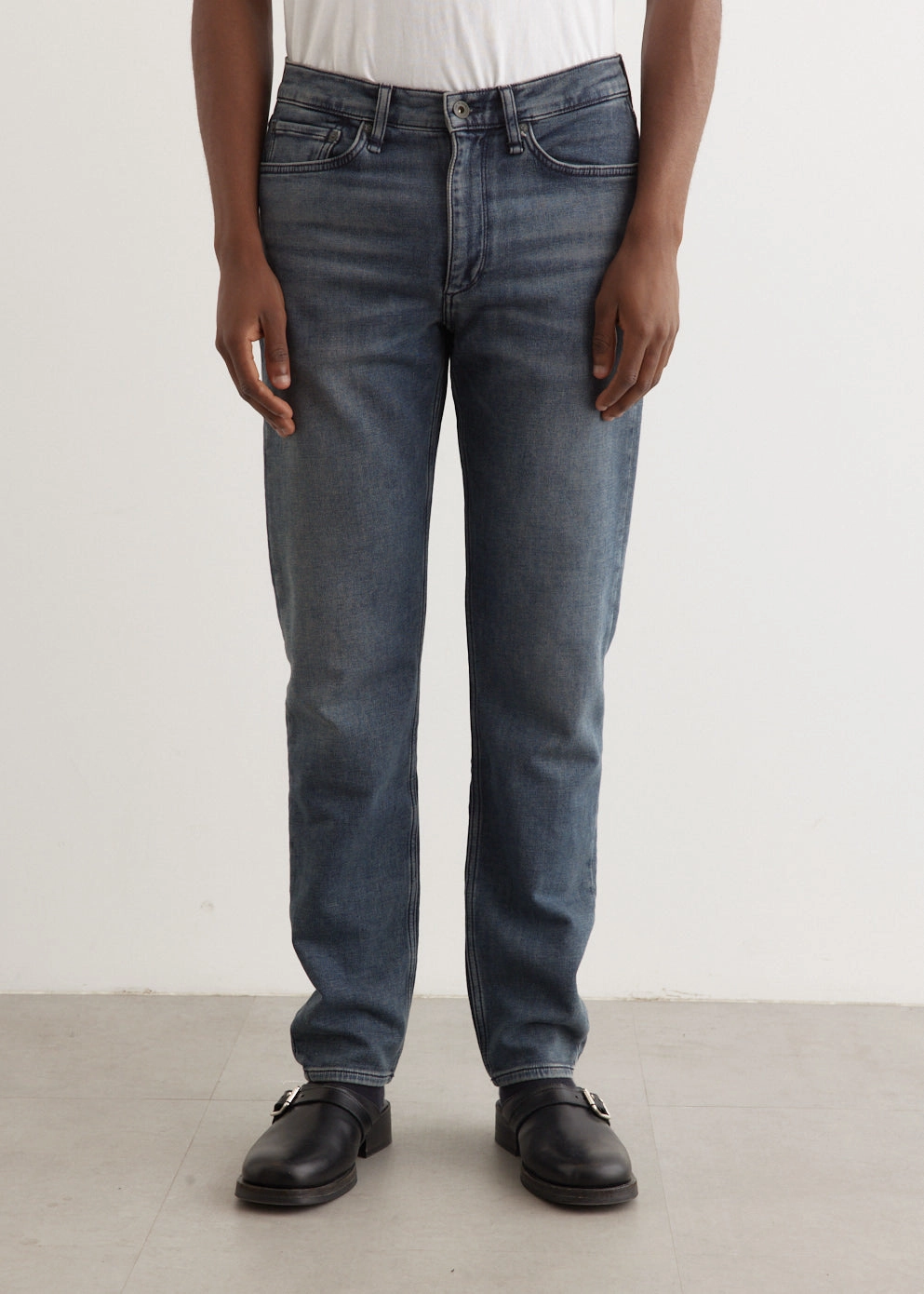Softened Denim Material Fit 2 Stride Jeans