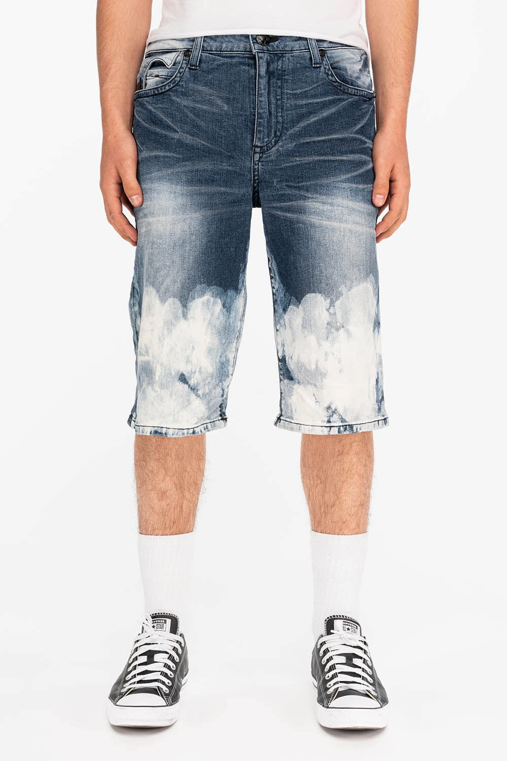 KILLER FLAP SHORTS IN CLOUD BLUE Cropped length