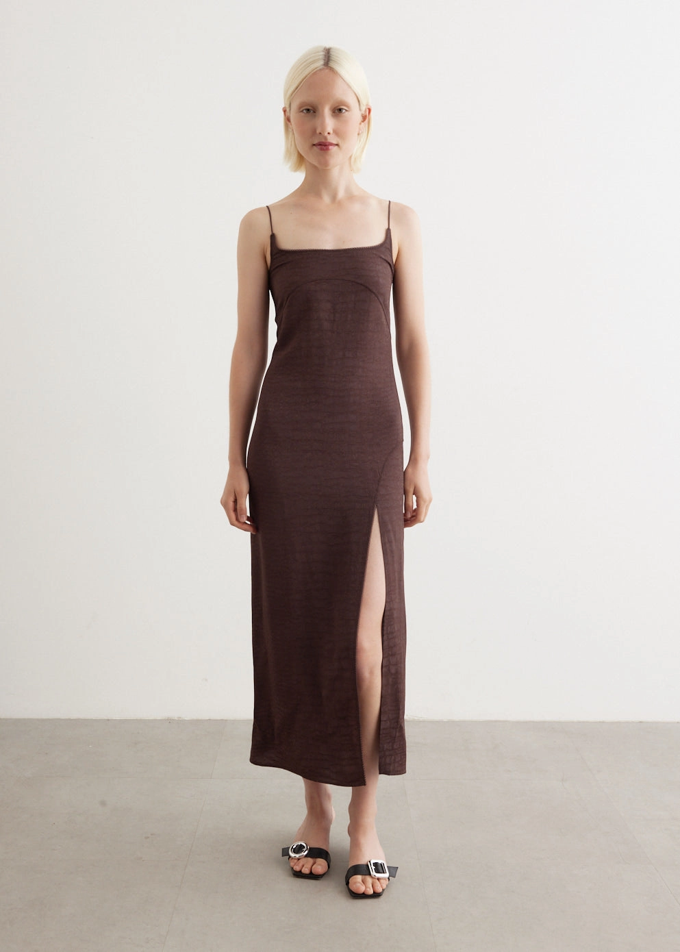 La Robe Notte Vibrant Look Smooth Motion