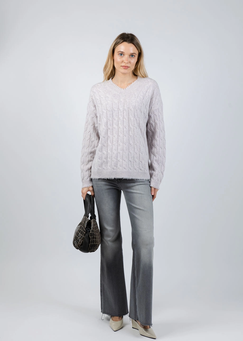 Comfortable Knitwear V-Neck Cashmere Sweater With Fringes - Snow