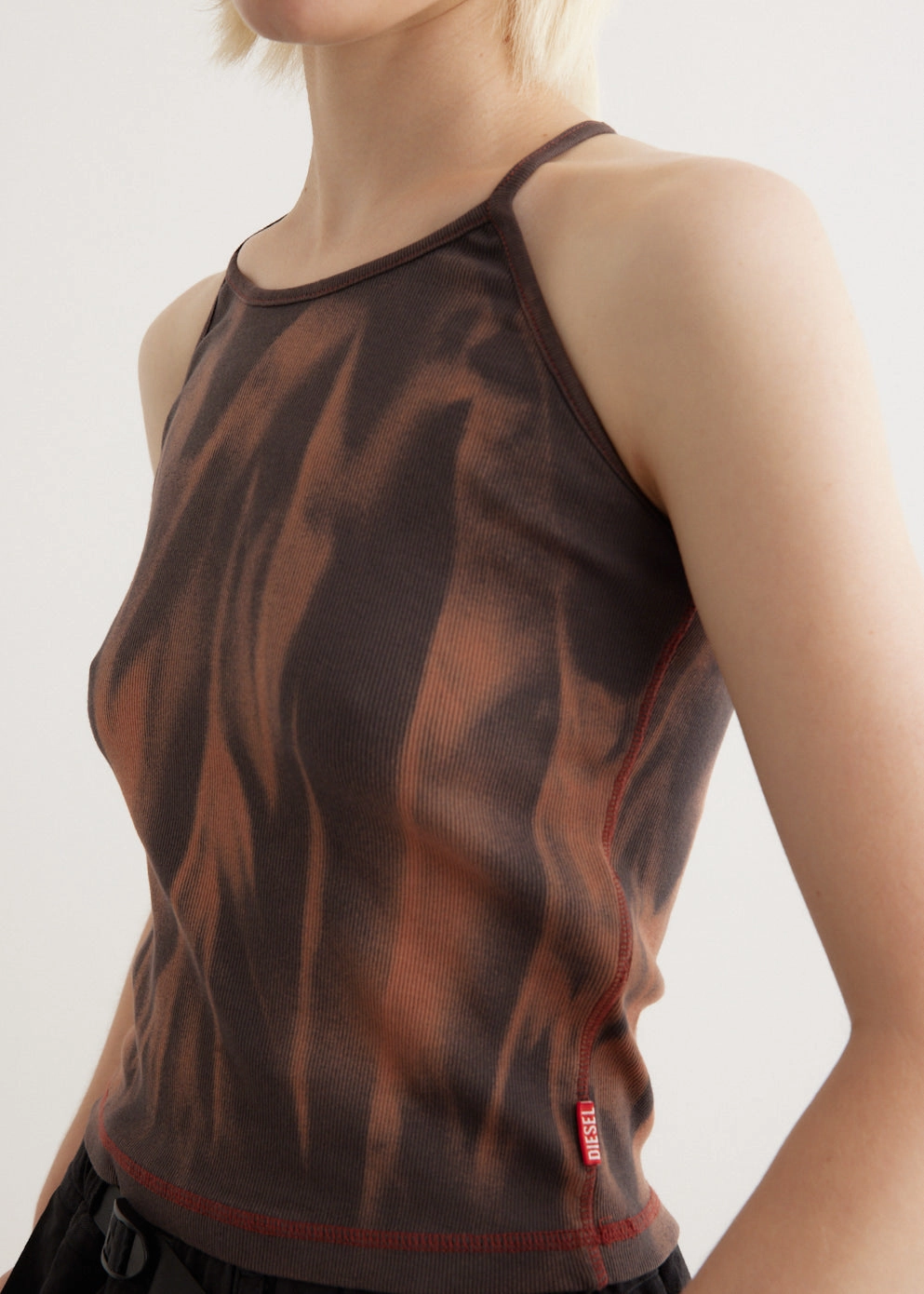 Flexible Fit T-Hina Top