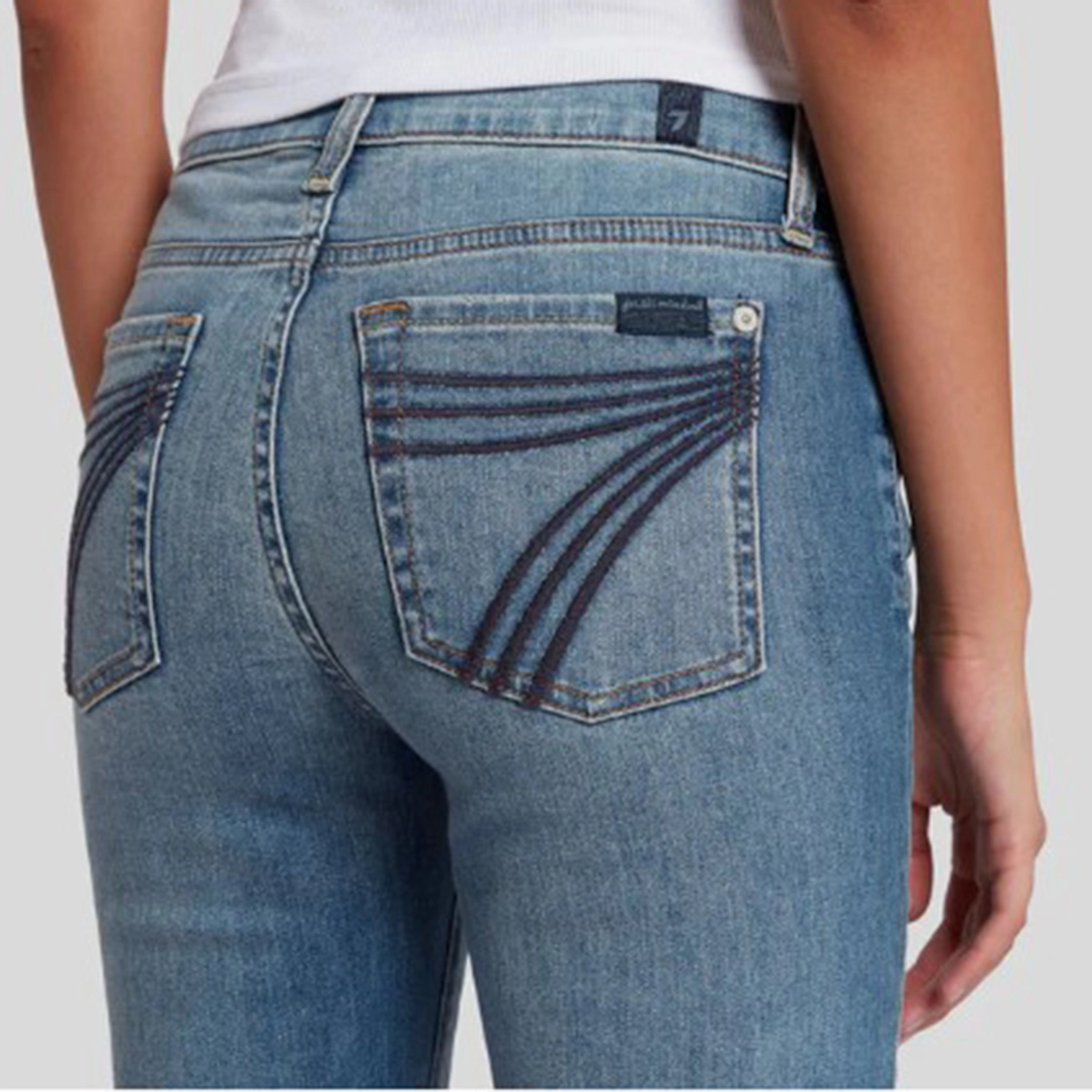 Comfortable Edge 7 For All Mankind Women's DLU Tailorless DOJO