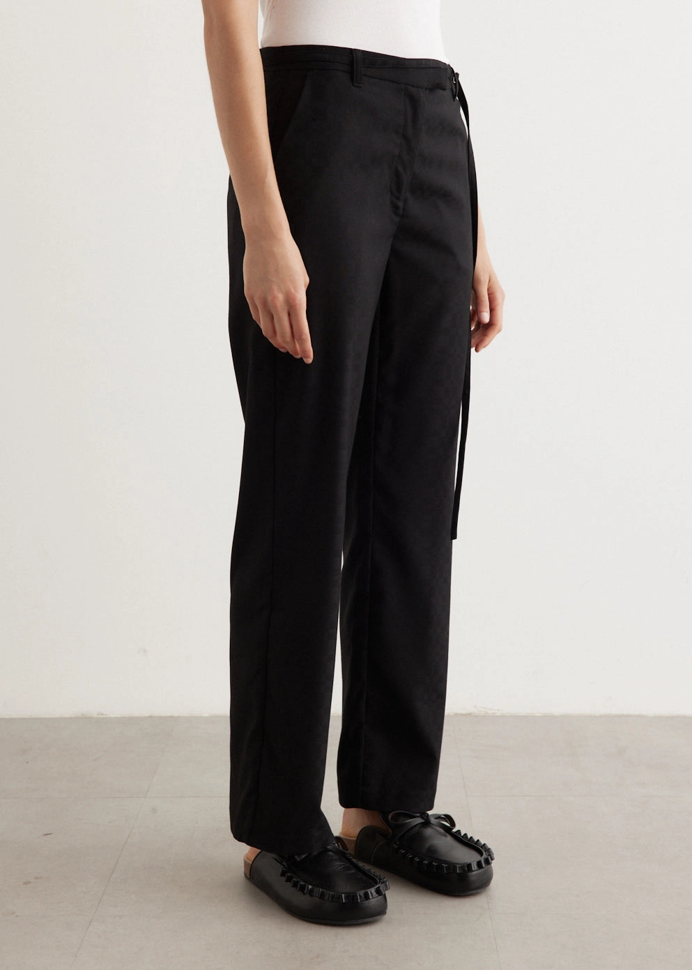 Ergonomic Cut Casual Chic Look Liberty Slim Pants