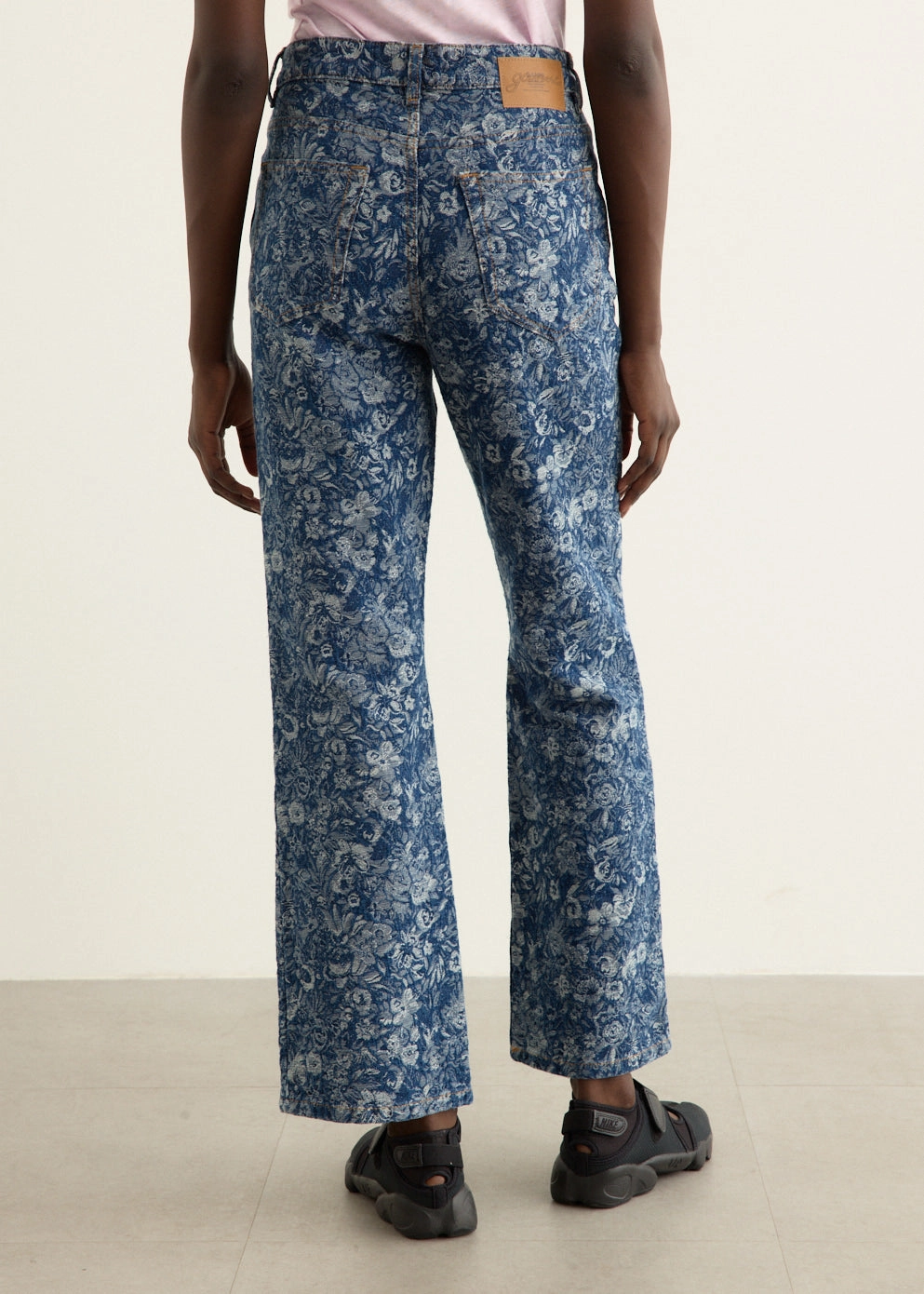 Tapestry Denim Betzy Cropped Jeans Leisure Wear Outdoor Adventure Stylish