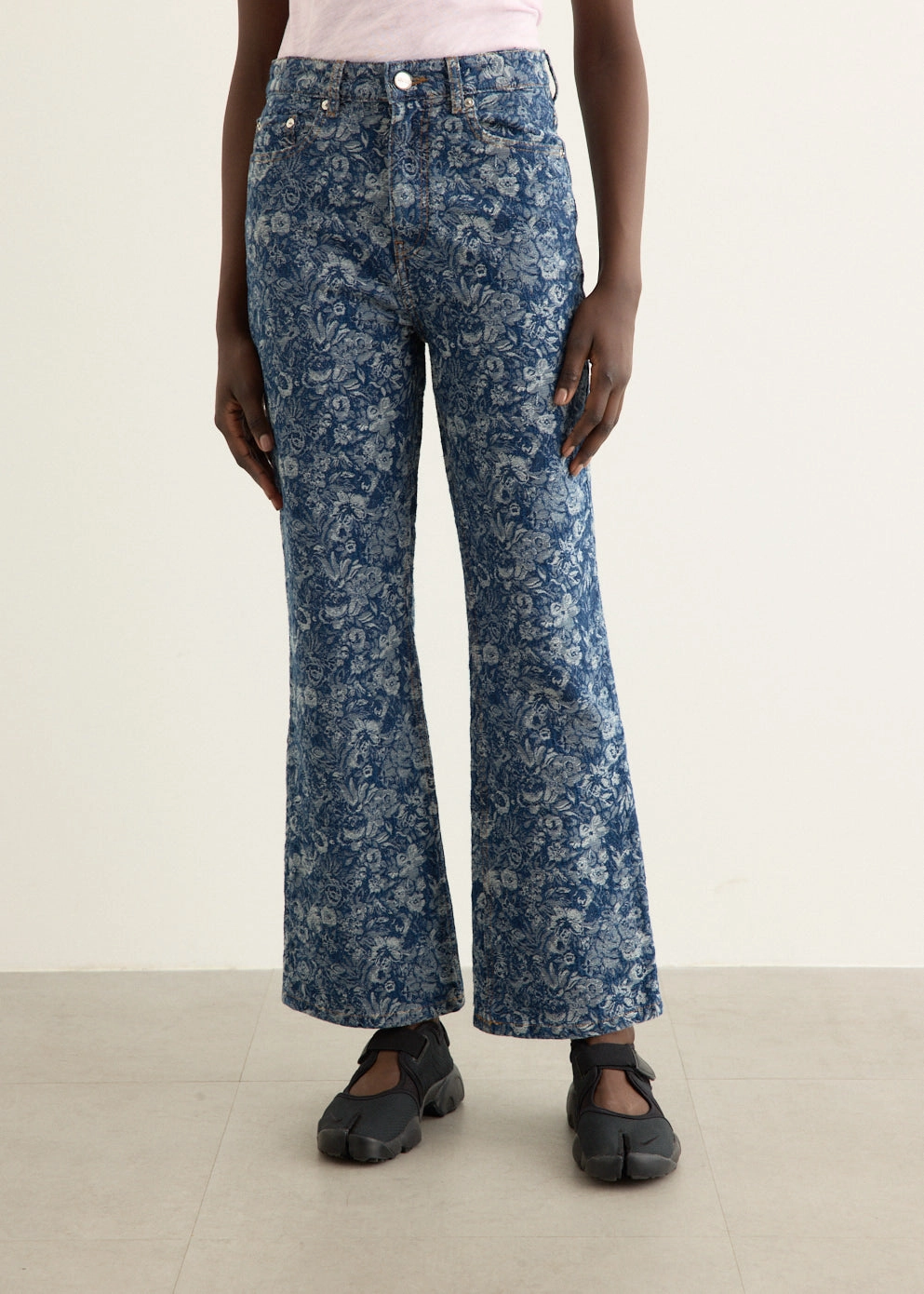 Season Ready Tapestry Denim Betzy Cropped Jeans