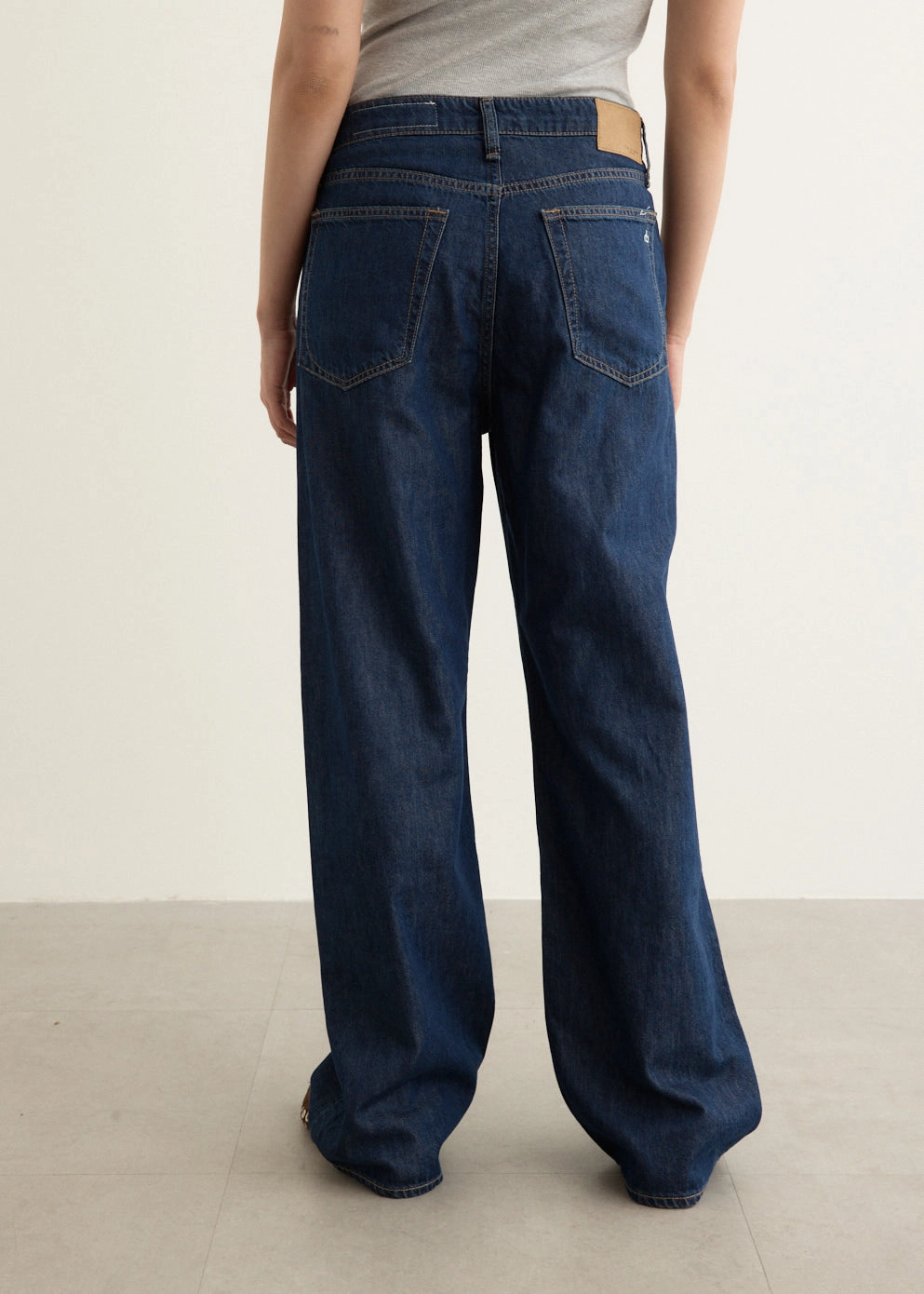 Home Comfort Party Look Modern Minimalist Active Lifestyle Logan Wide Leg Jeans