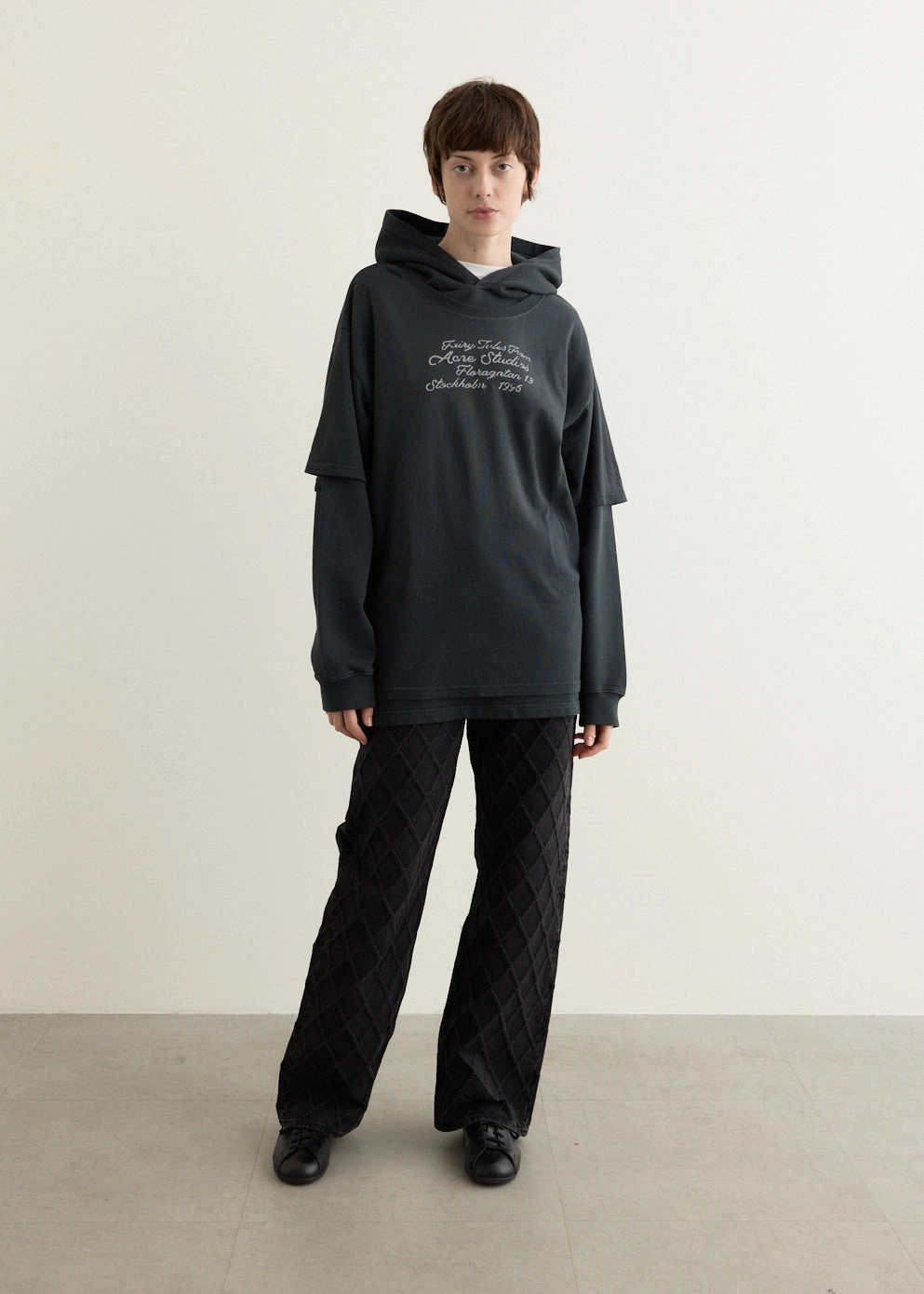 City Walk Comfy Weekend Getaway Logan Mid-Rise Wide Leg Jeans