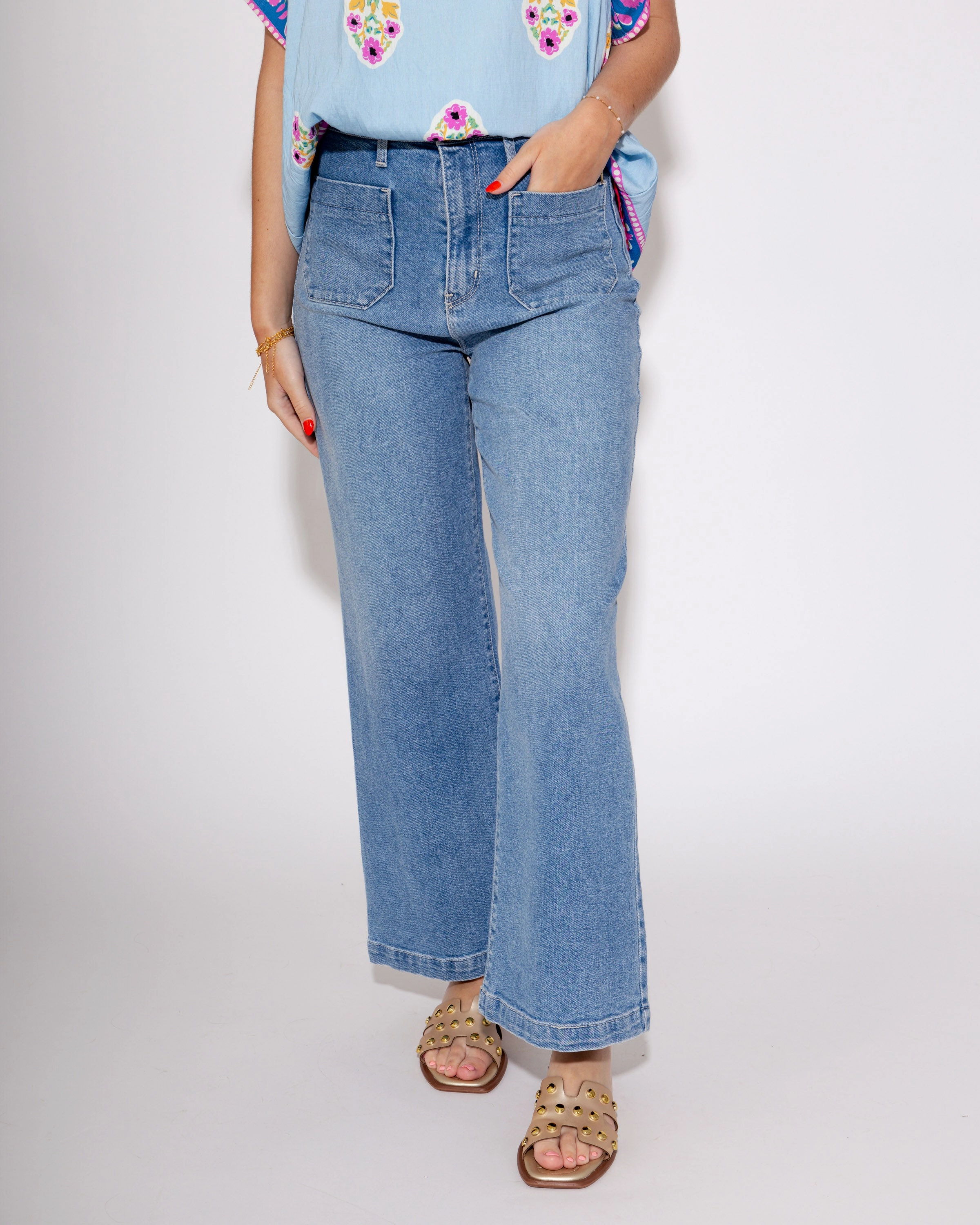 JBD | Patch Pocket Wide Leg Jean in Light Denim Everyday Vibrant