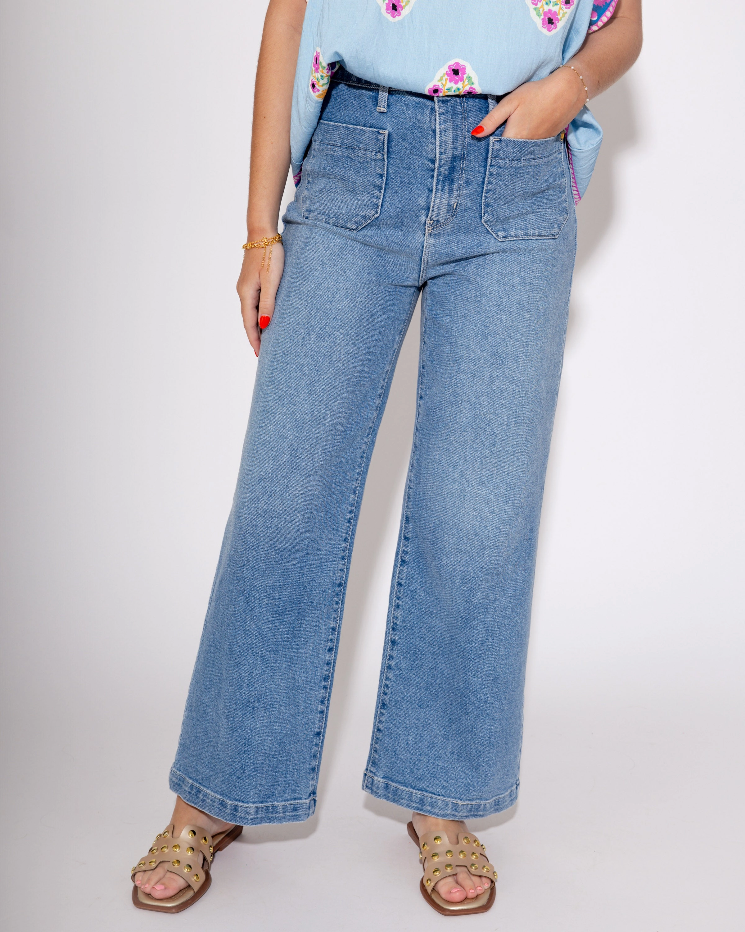 JBD | Patch Pocket Wide Leg Jean in Light Denim Smart Utility Matching Basic