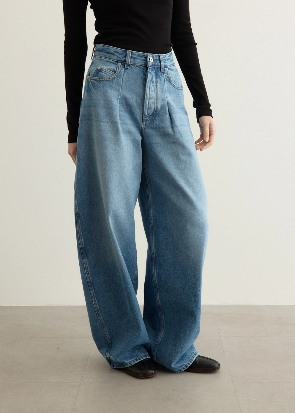 Relaxed Comfort Simple Utility Le De-Nimes Ovalo Jeans