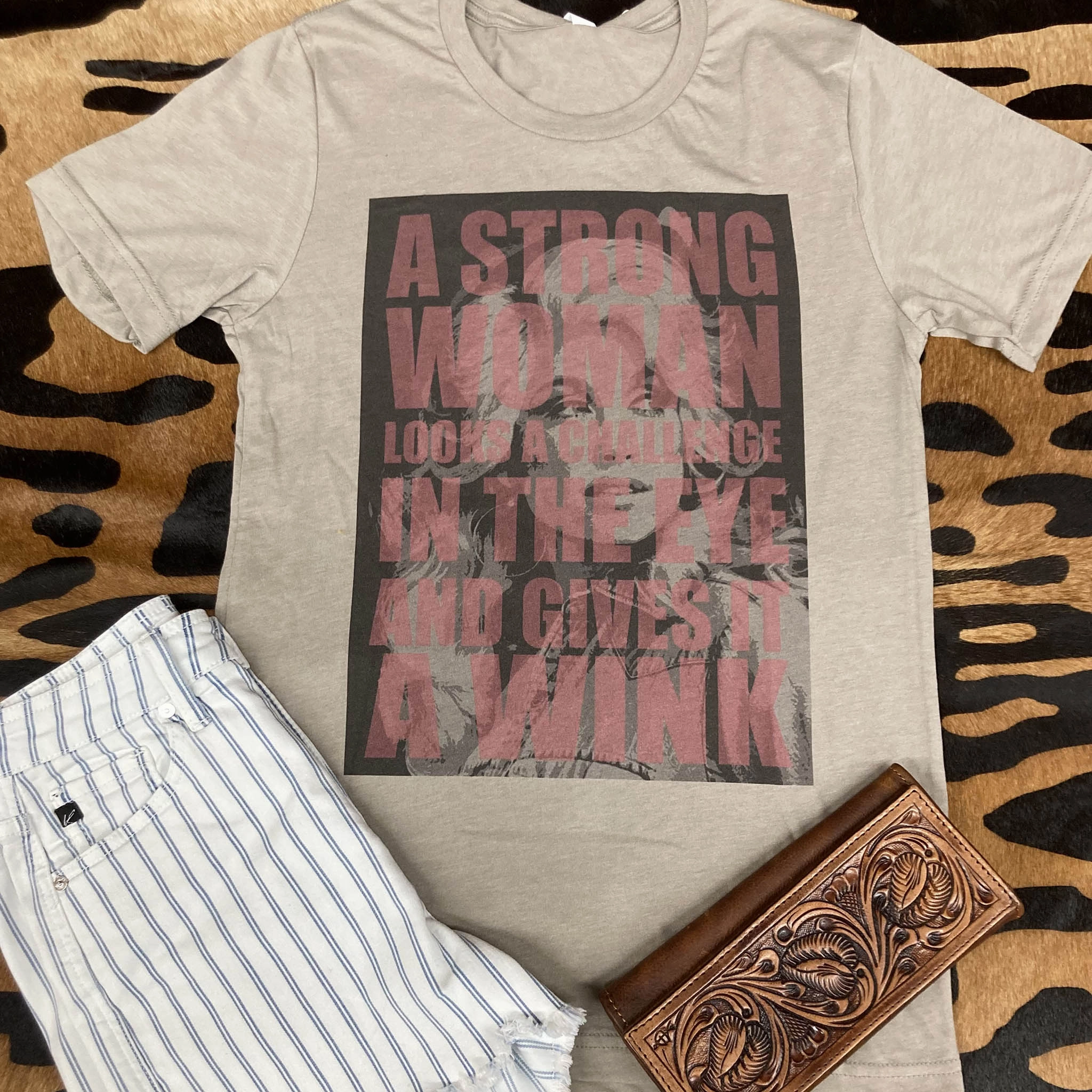 NoiseReduciting Zipper Strong Woman Dolly Tee