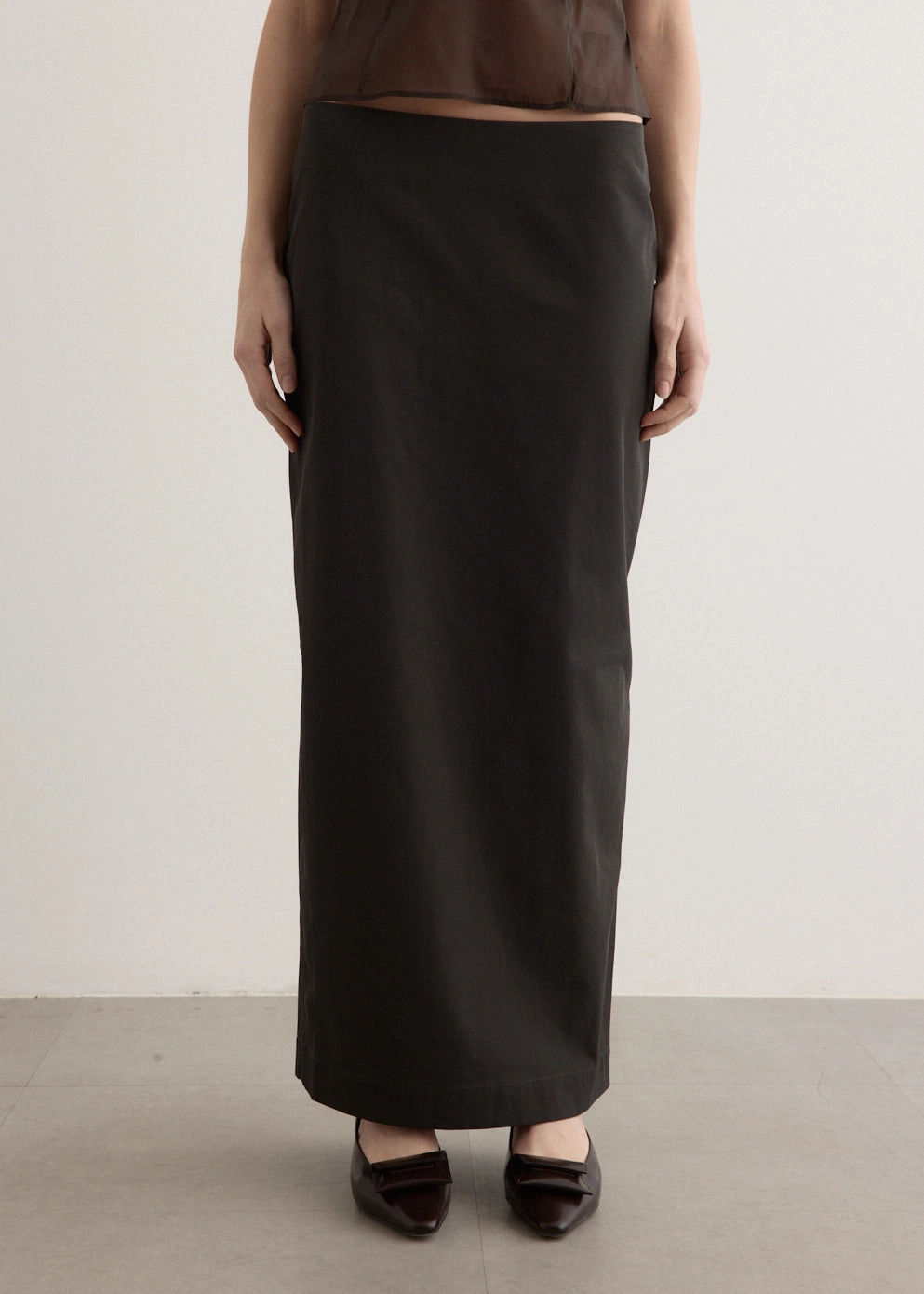 Minimal Column Skirt Light Wear Fresh Detail