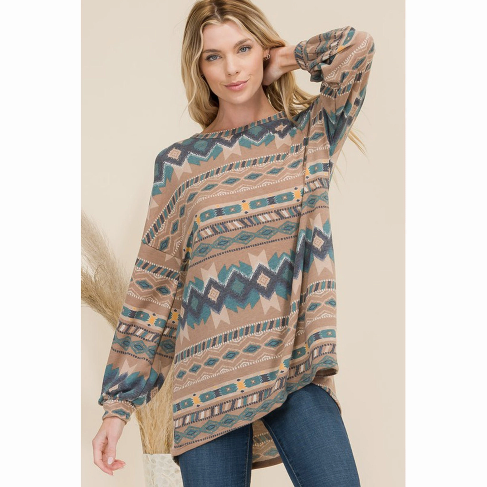 TwoToneEffect Moisture Control Lining Mocha Aztec Print High-Low Top