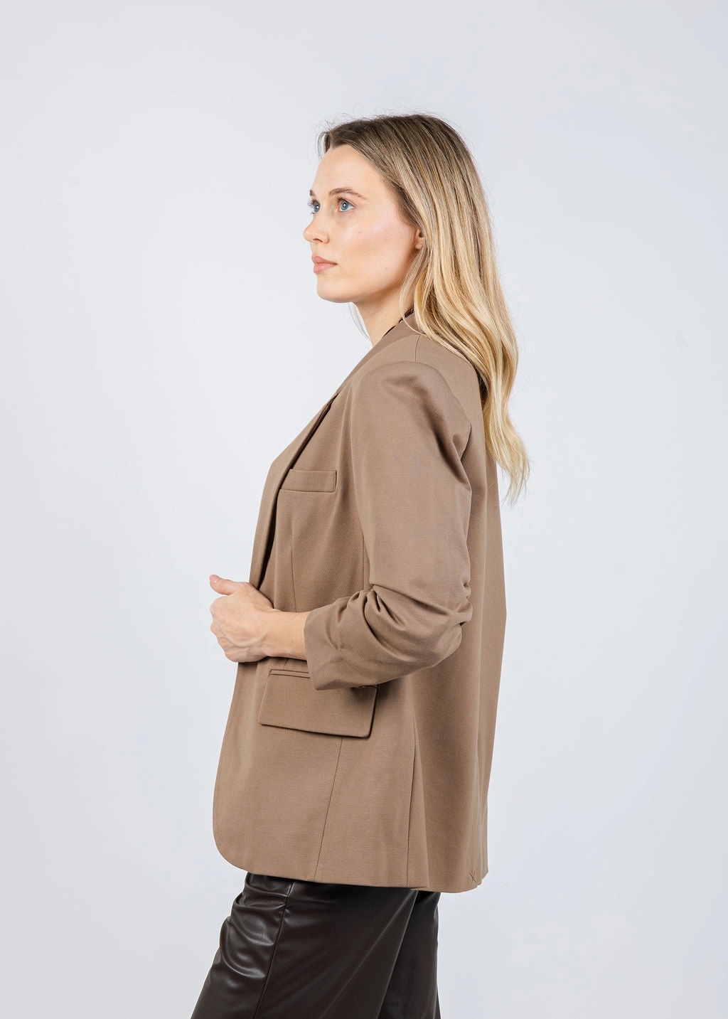 MoistureWickingTechnology Jaime Ruched Sleeve Jacket - Mocha Shrinkage Prevention Treatment Stretchable Neckline