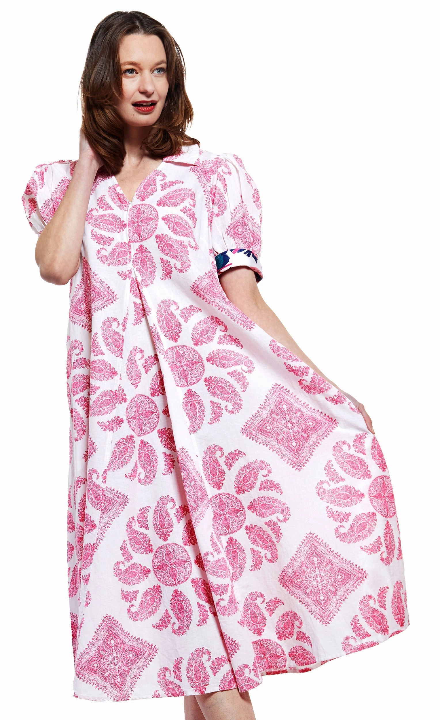 Texture Soft Sophisticated Cut Montauk Dress - Pink White Paisley