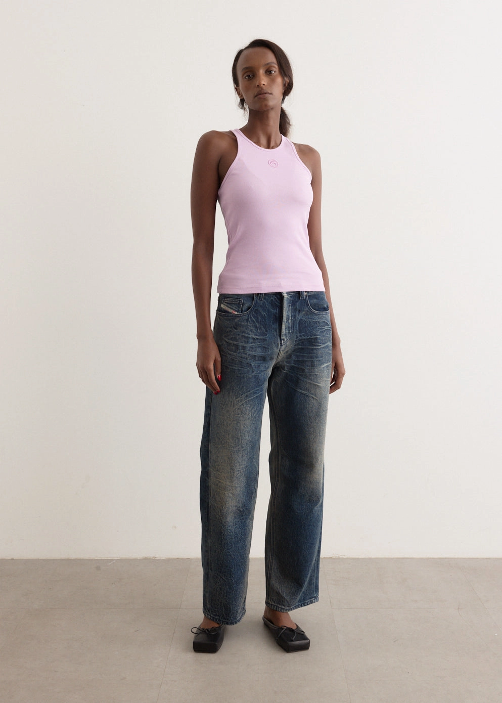 Anti Static Finish Moon Logo Ribbed Jersey Tank Top