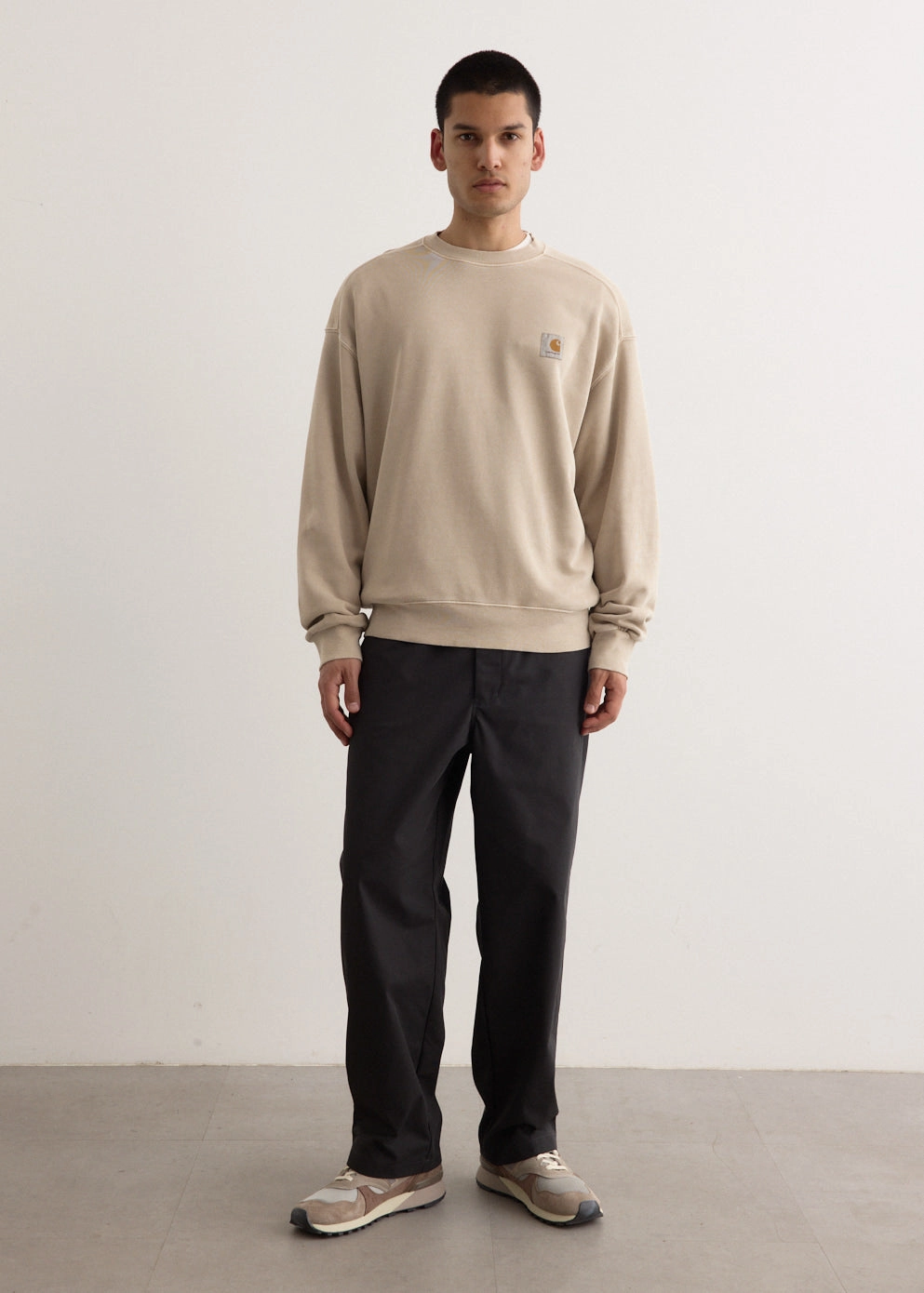 Warm Hug Winter Ready Outfit Nelson Sweatshirt