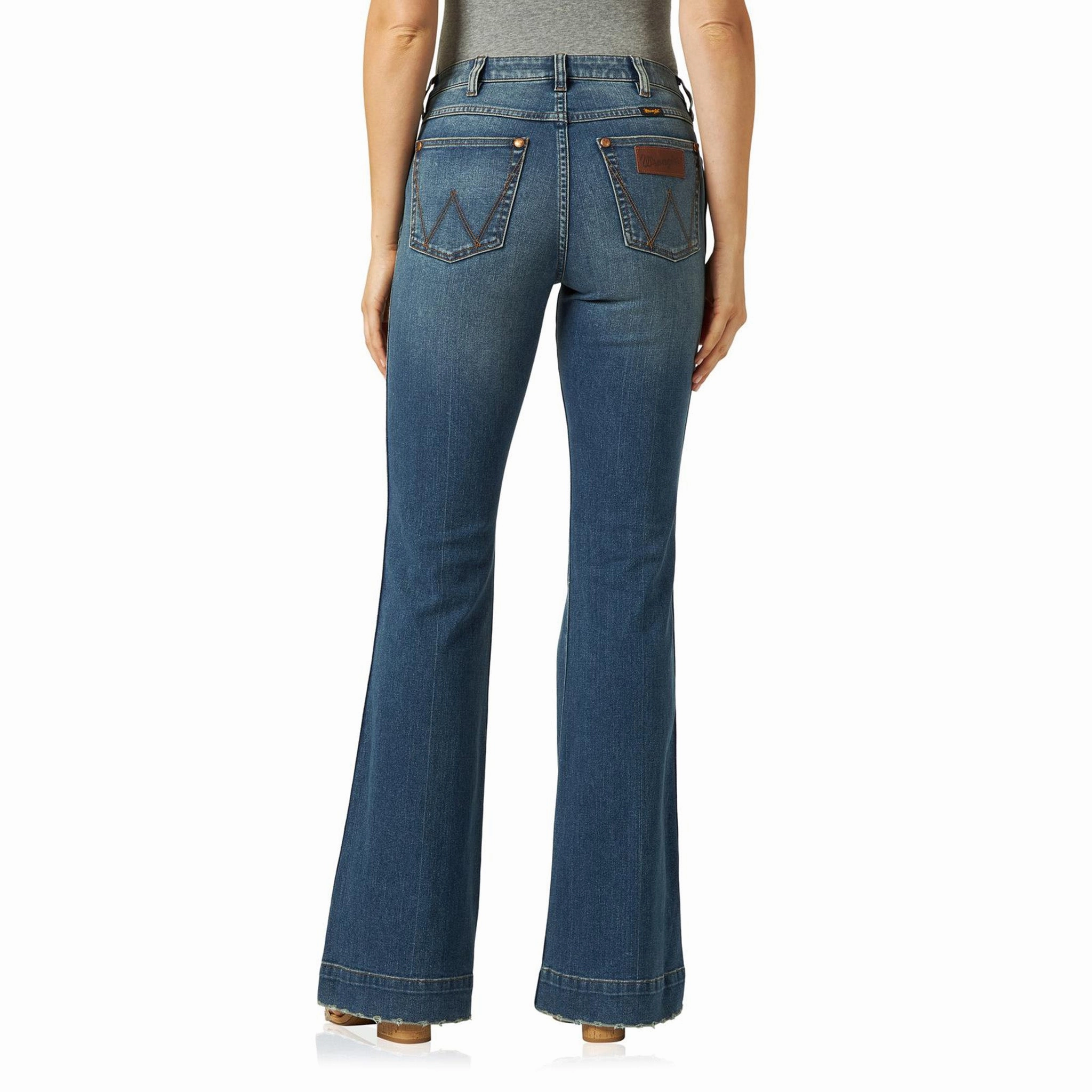 Textured Bold Wrangler Women's Shelby High-Rise Trouser Jeans