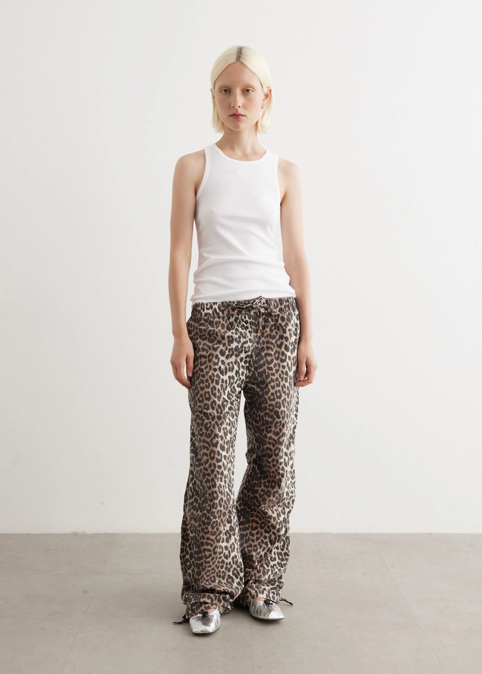 Washed Cotton Canvas Drawstring Pants Chilly Day Wear