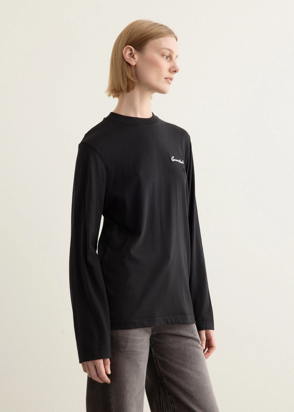Fit Design Comfort Stretch Fit Women's Classic Fit Long Sleeve T-Shirt