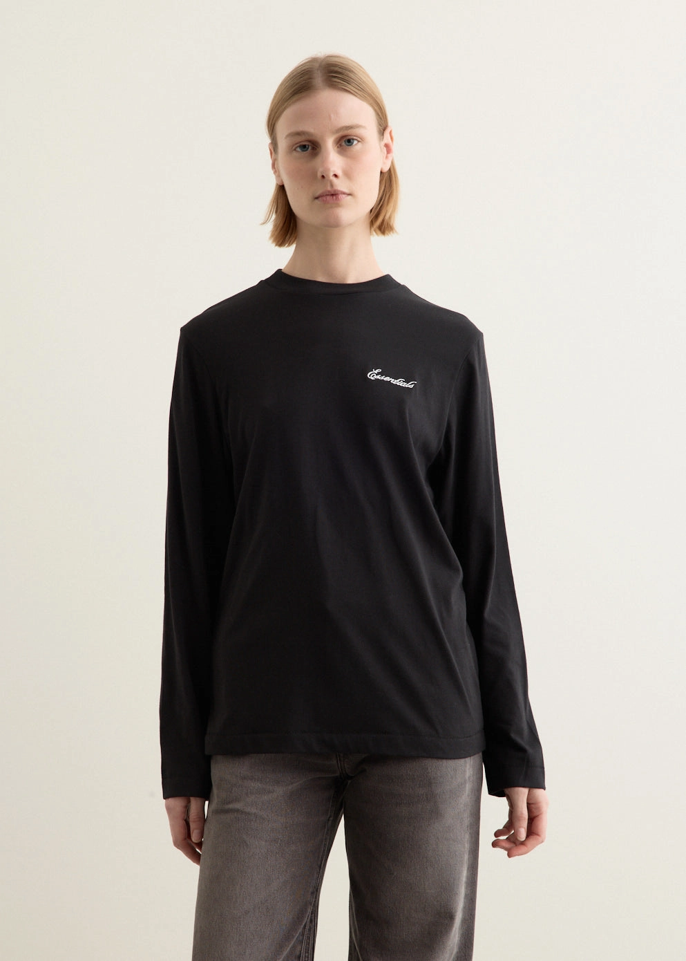 Women's Classic Fit Long Sleeve T-Shirt Bold and Comfortable Versatile Wearable