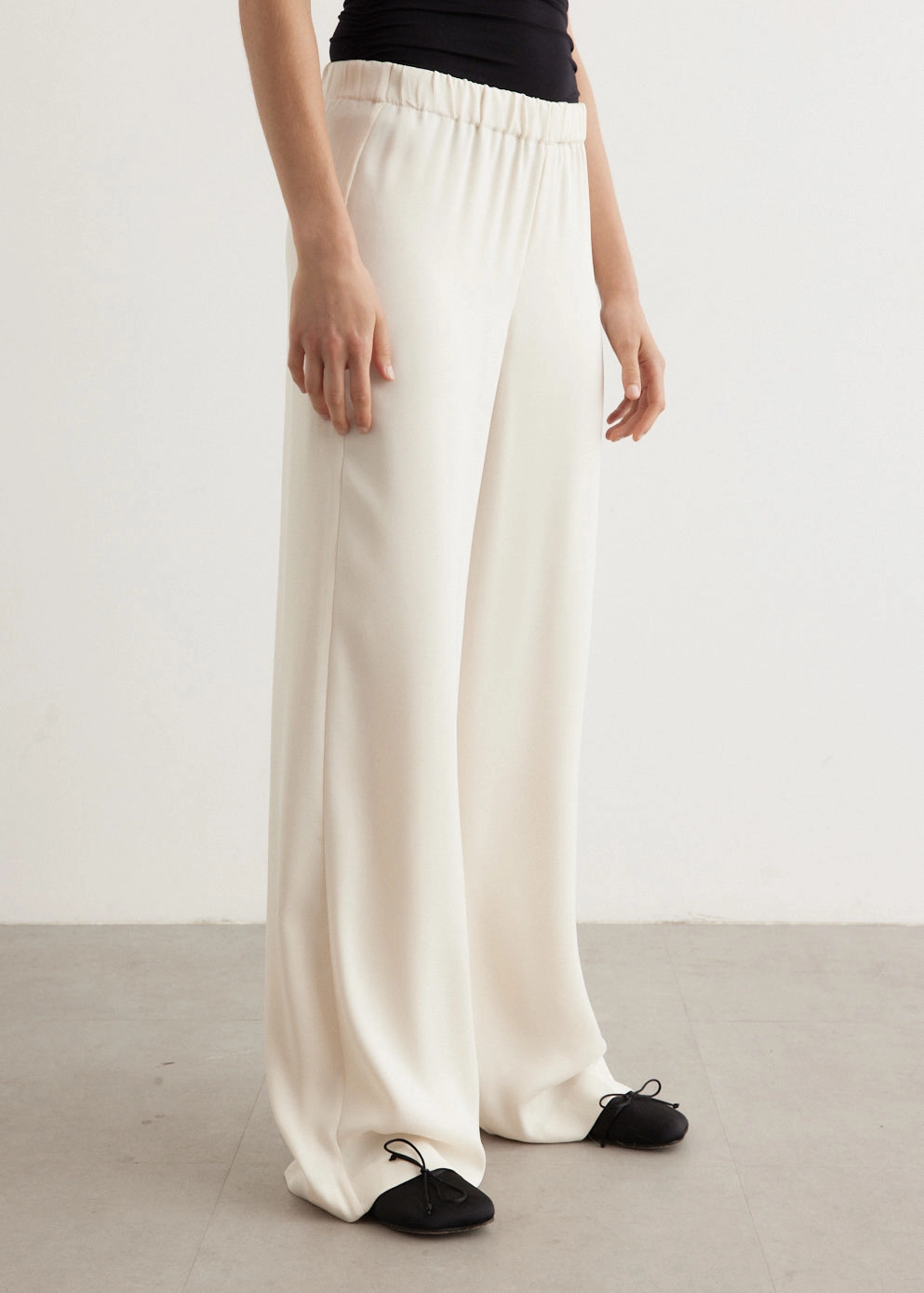 Versatile Design Tagless Labeling Olivia Pants