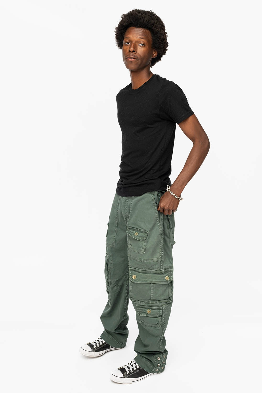 Classic Beach Day Travel Outfit Earthy Soft ORIGINAL ROBIN??S JEAN CALL OF DUTY CARGO PANTS IN FOREST WASH
