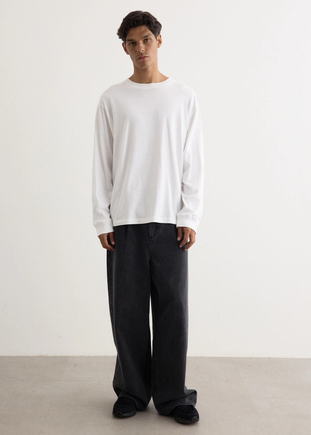 Overture Long Sleeve T-Shirt Classic Chic