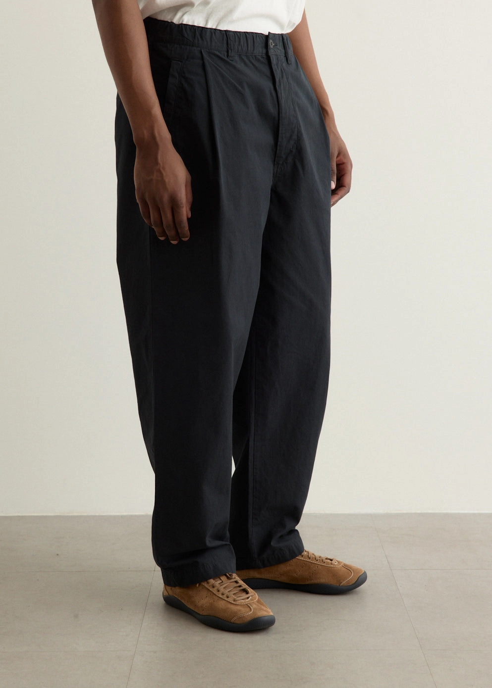 Garment-Dye Deep Tuck Pants Adjustable drawstring