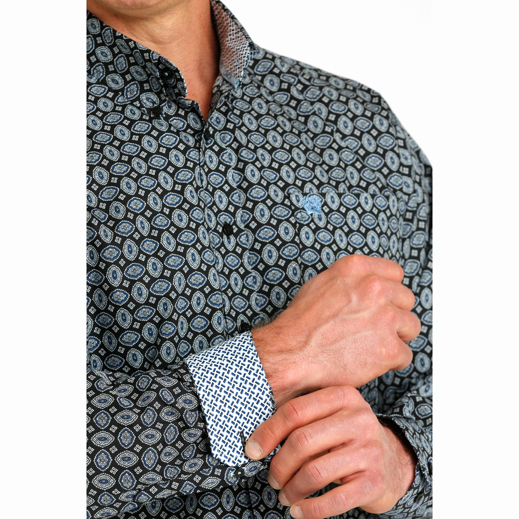Double Needle Hemming Cinch Men's Black & Blue Geo Print Long Sleeve