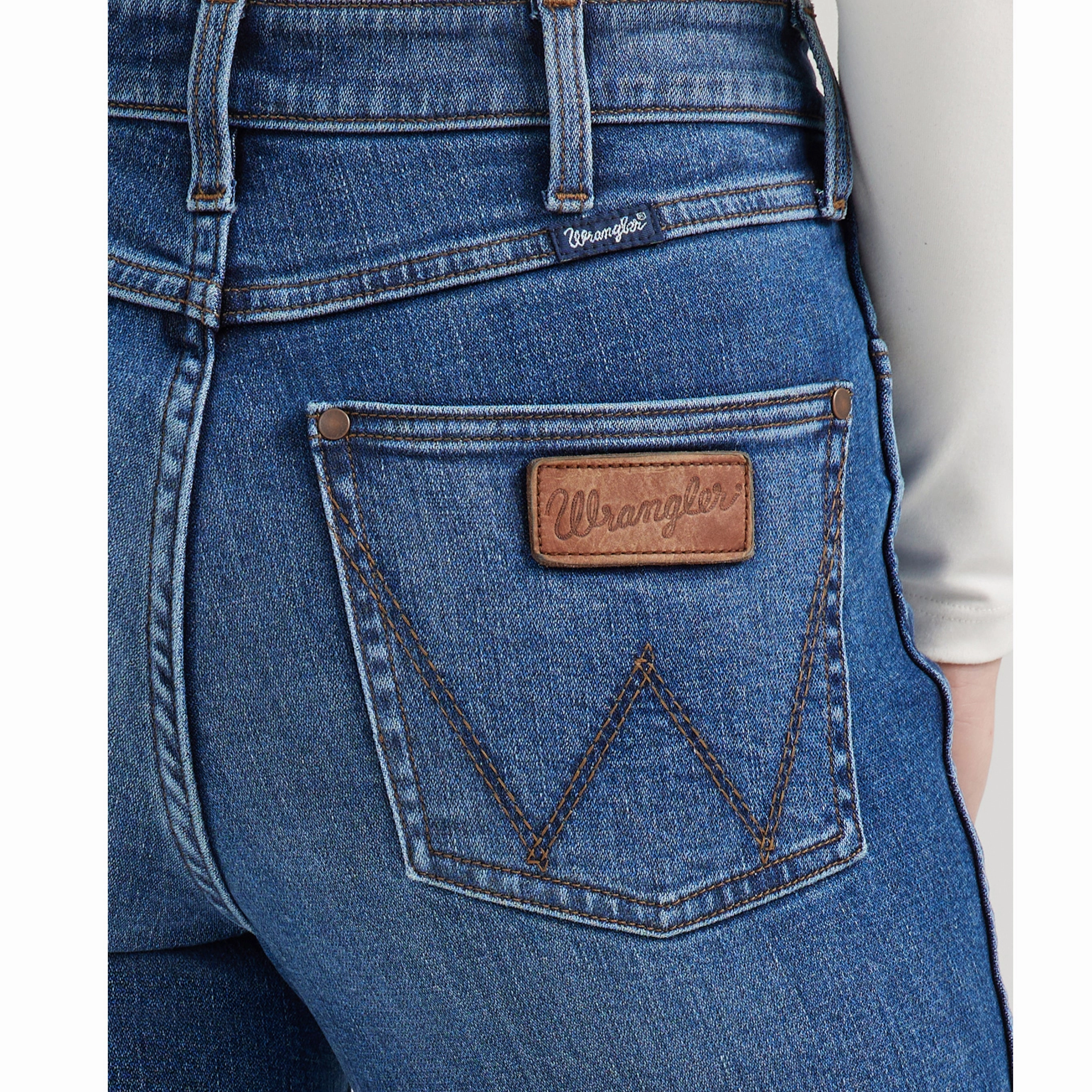 Wrangler Retro Bailey Flare Aria Everyday Use Easy Match