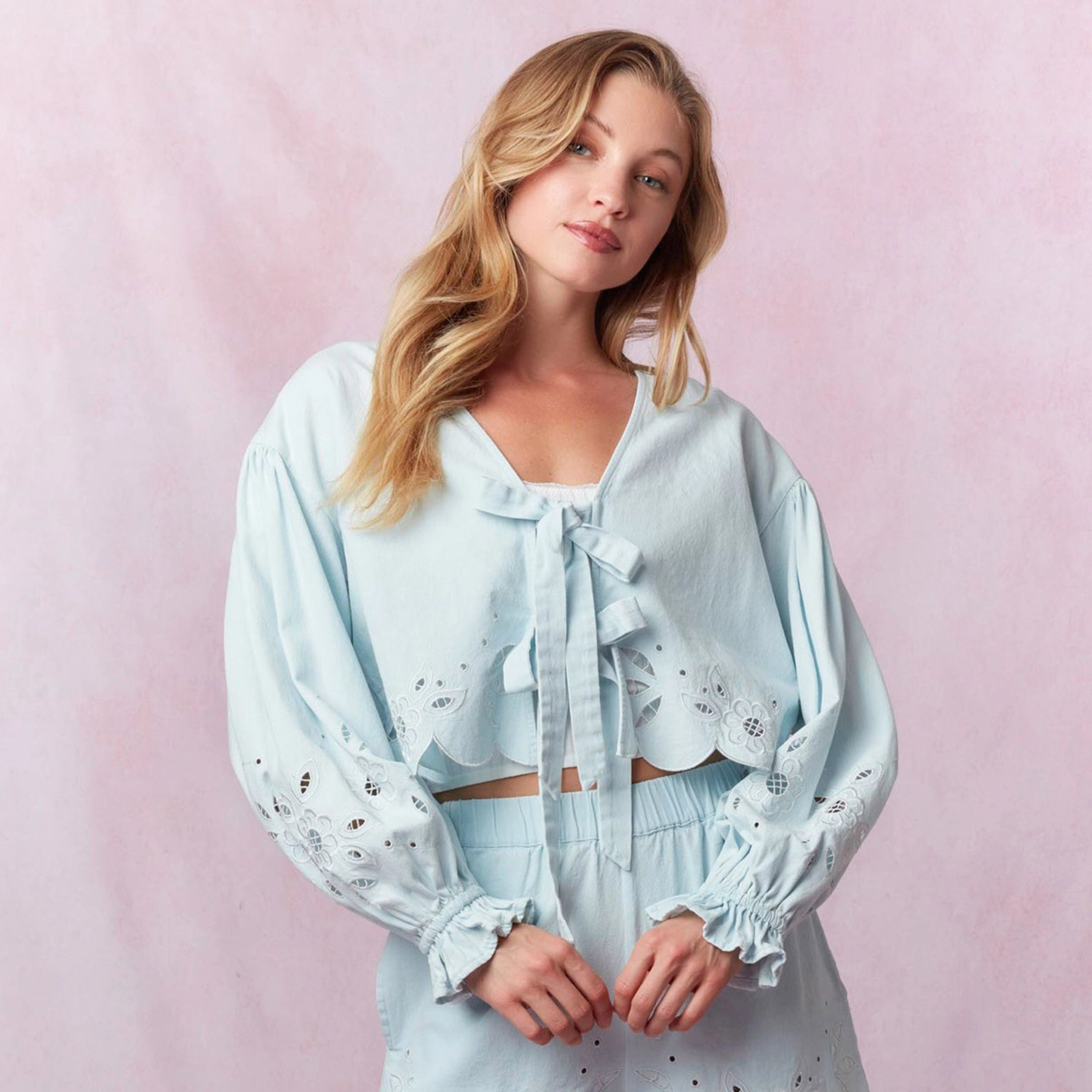 Women's Light Denim Scalloped Floral Shirt QuickRelease Closure