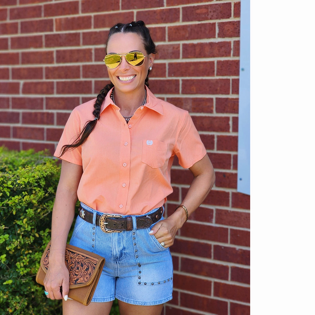 SweatAbsorbent Fashionable Fit Cinch Corral Arena Flex Short Sleeve Button Down