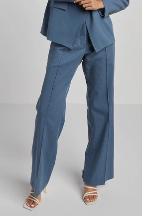 Preston Straight Leg Stretch Trouser With Pin Tuck - Seaside Fashionable Waist