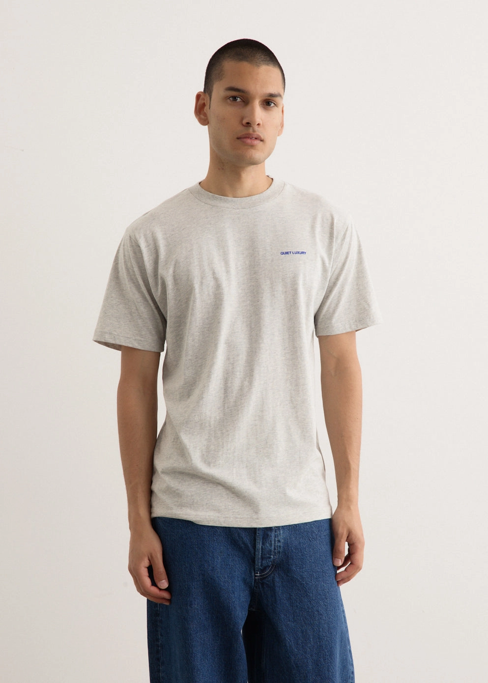 Chic Design Stretchy Fit Quiet Luxury T-Shirt