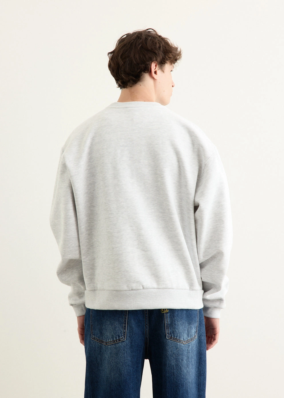 Adaptive Fit Silhouette Reinforced Edging Red Box Crewneck Sweatshirt