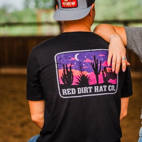 Smart Casual Wear Red Dirt Men's Black Desert Nightfall Logo Graphic T-Shirt