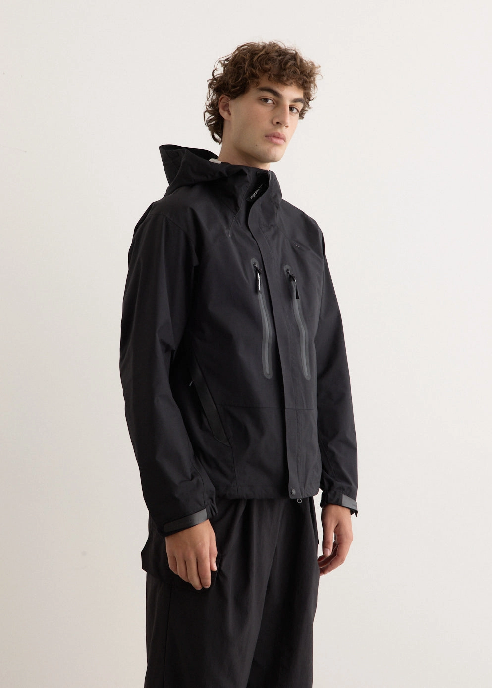 2.5L Hiker Rain Jacket High Density Weave
