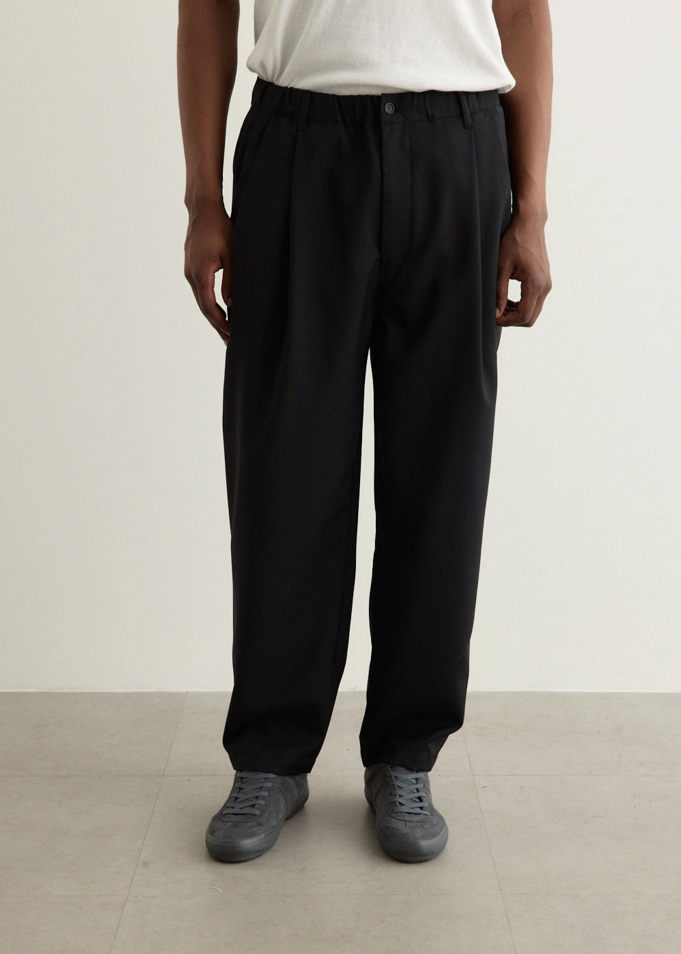 Relaxed 2 Tuck Pants Cozy Style Essential Comfort Wear