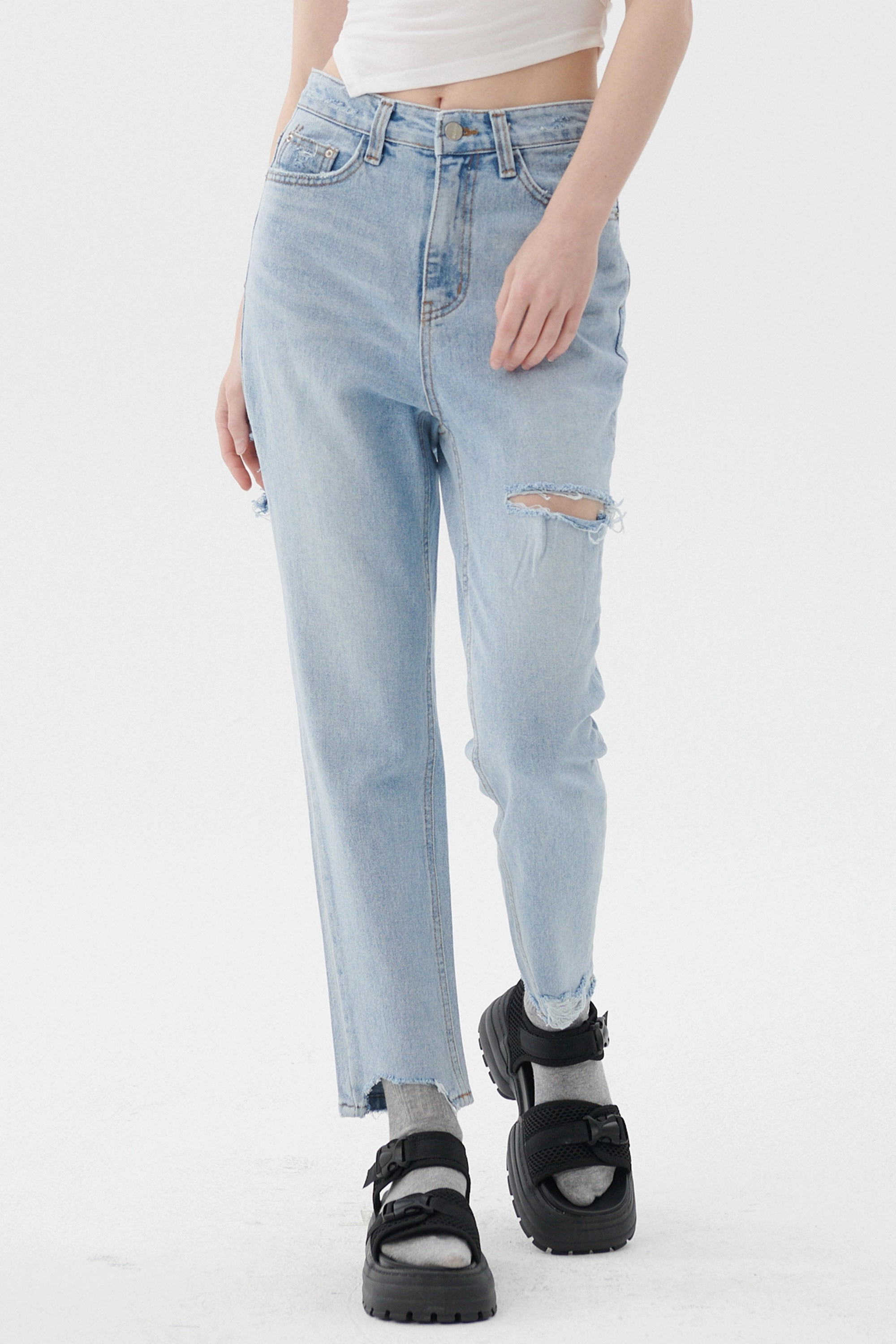 Comfortable Tailoring Bailey Cutout Jeans
