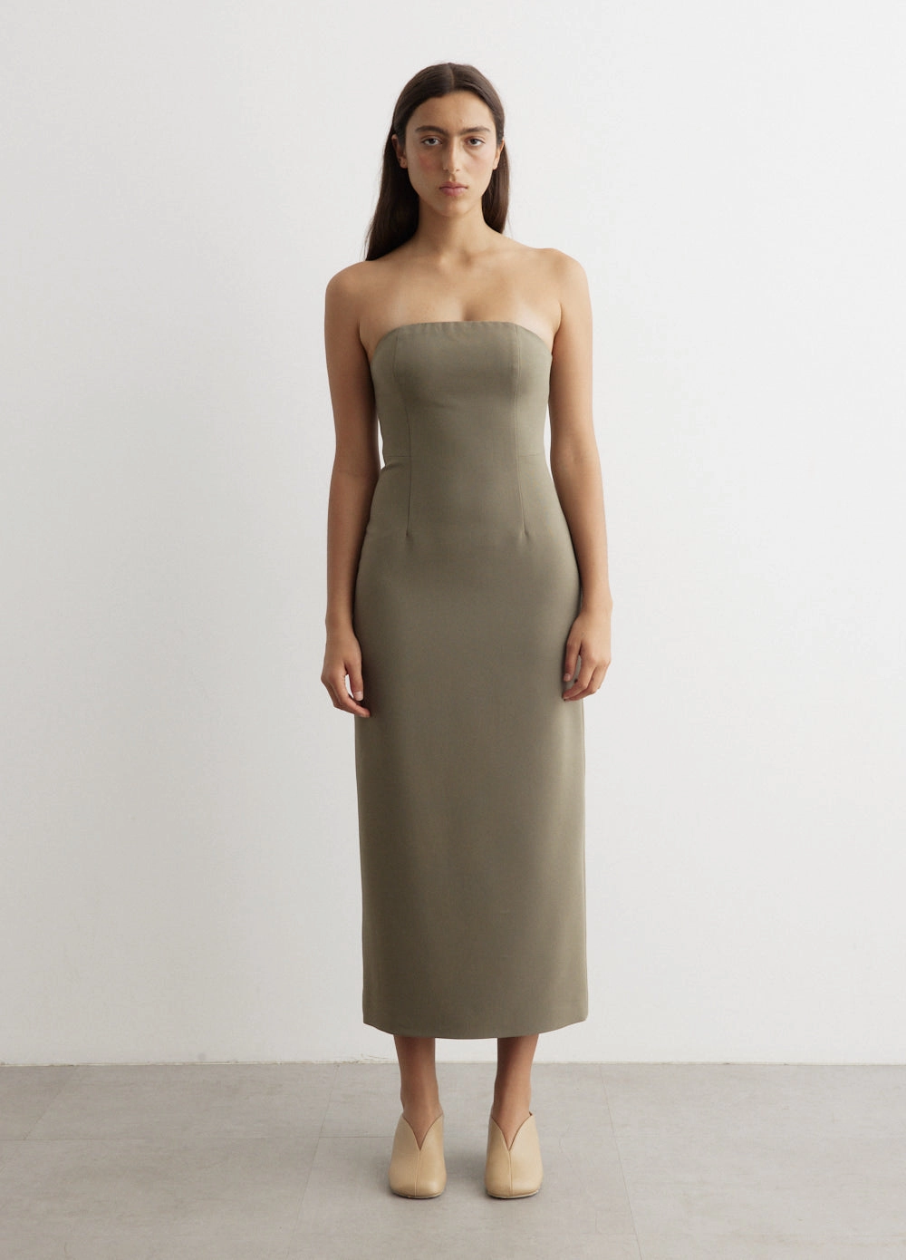 Fall Piece Effortless weekend dress Repercussions Strapless Midi Dress