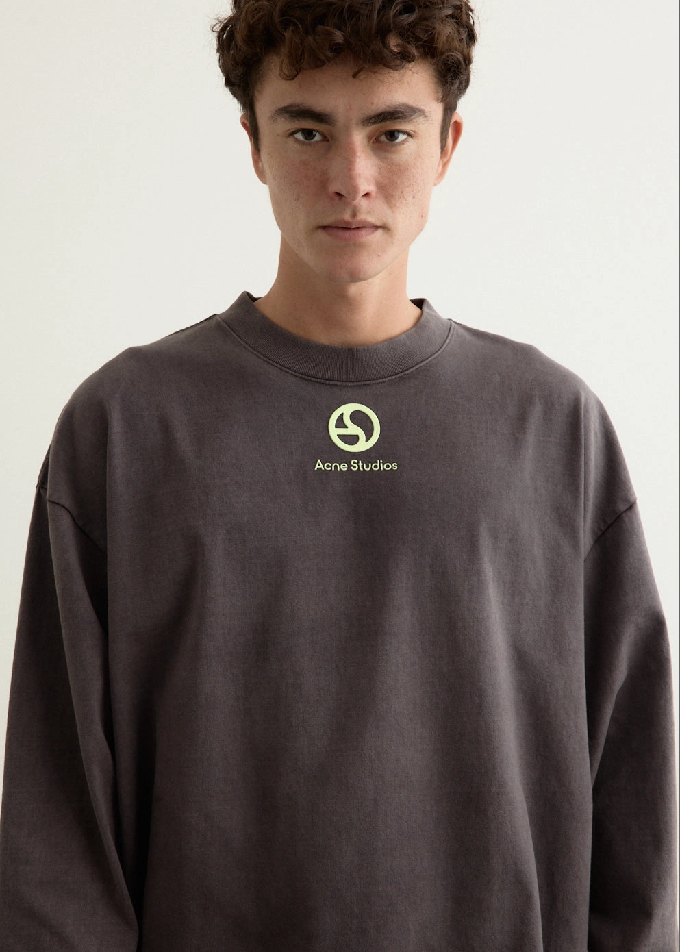 Erasse U Duo Logogram T-Shirt Casual Layers Soft Stretch Fit