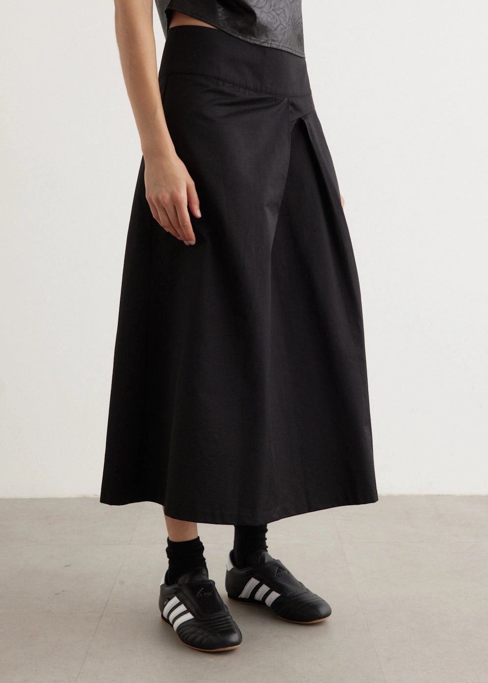 Rhone Pleated Midi Skirt Outdoor Gathering Heat Dissipating Fabric