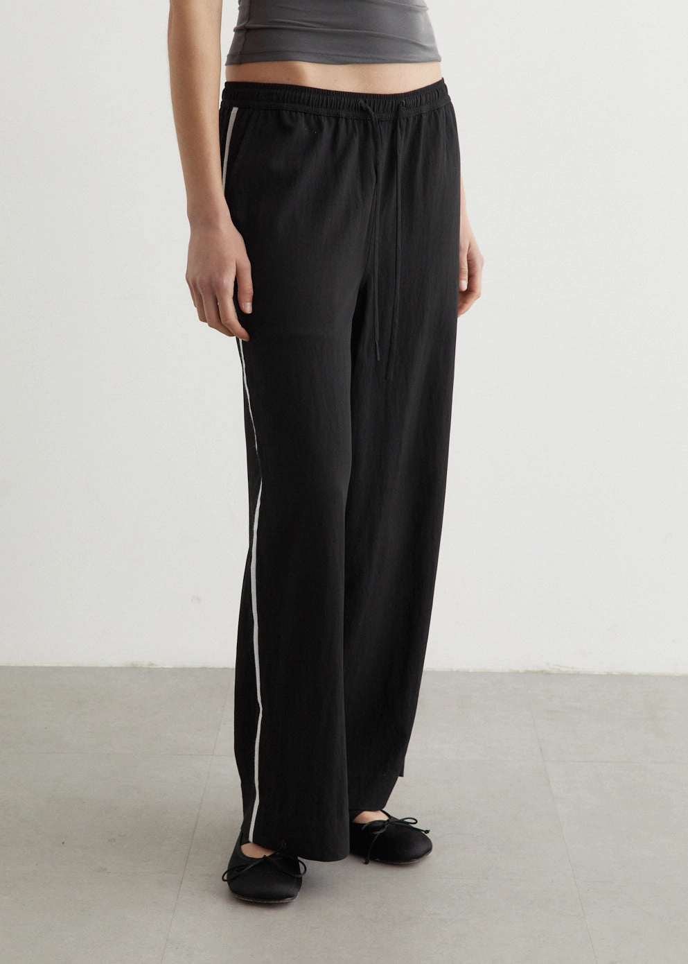 No Ride Up Clean Finish Riviera Embroidered Pants