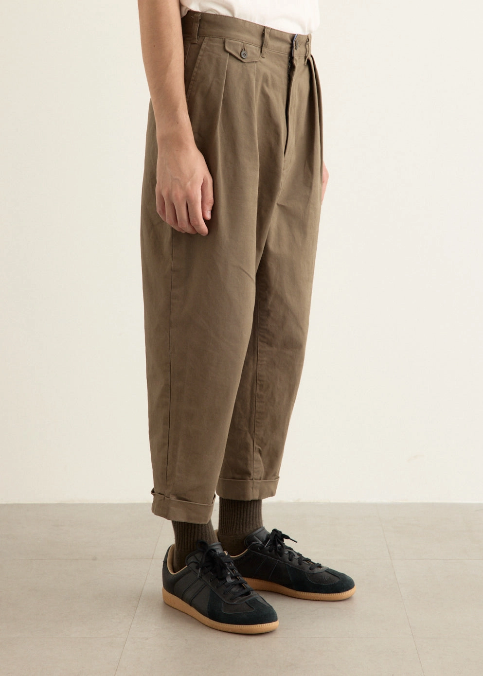 2 Pleats Twill Pants Perfect Layer Low Profile
