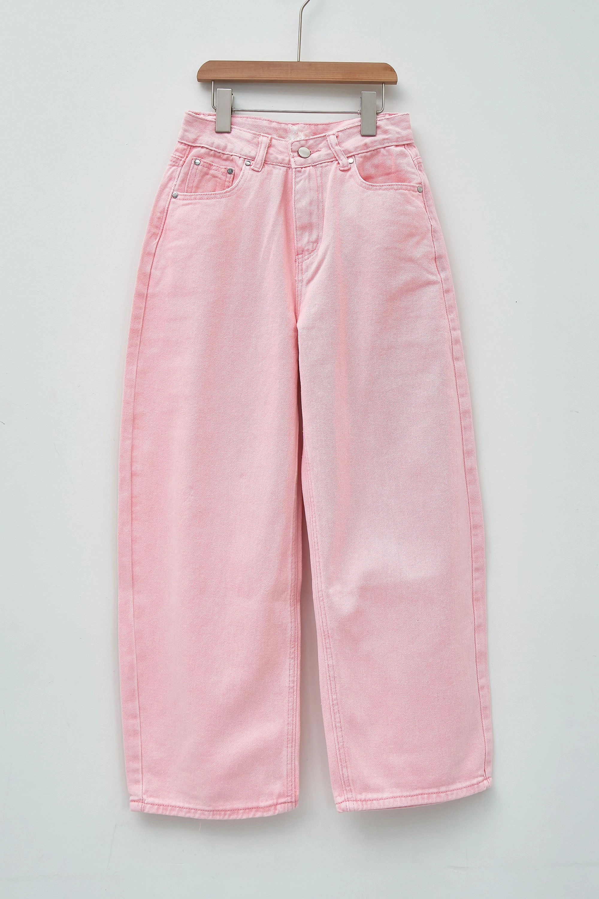 Ava Wide Legged Jeans Street Fashion Parent Style Neutral Fit Piece